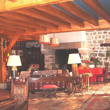 La Maison D'en Haut Oda ve Kahvaltı Saint-Julien-Molhesabate
